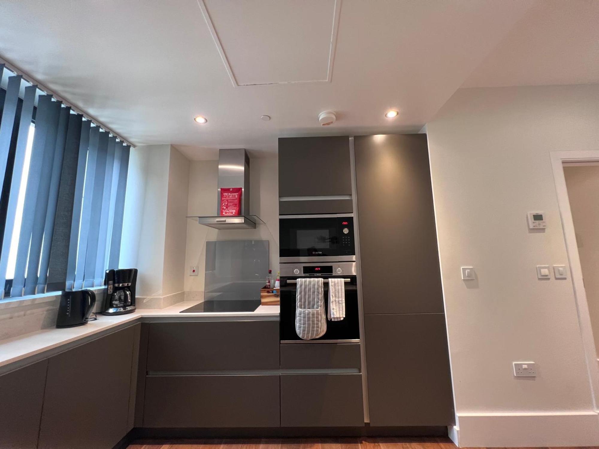 Deluxe 1-Bed Apartment In The City Centre Gibraltar Bagian luar foto