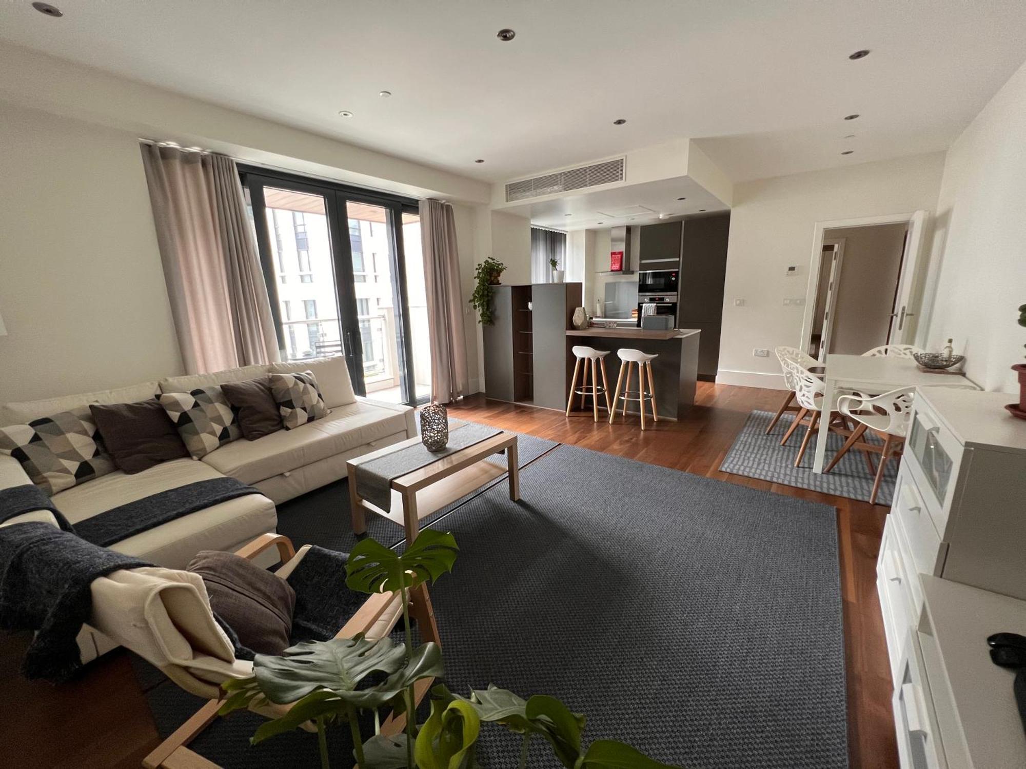 Deluxe 1-Bed Apartment In The City Centre Gibraltar Bagian luar foto