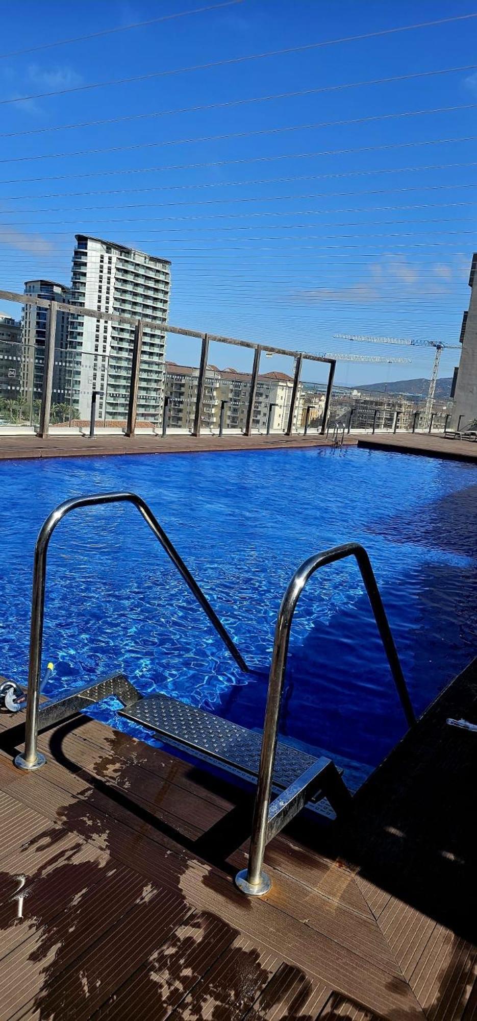 Deluxe 1-Bed Apartment In The City Centre Gibraltar Bagian luar foto