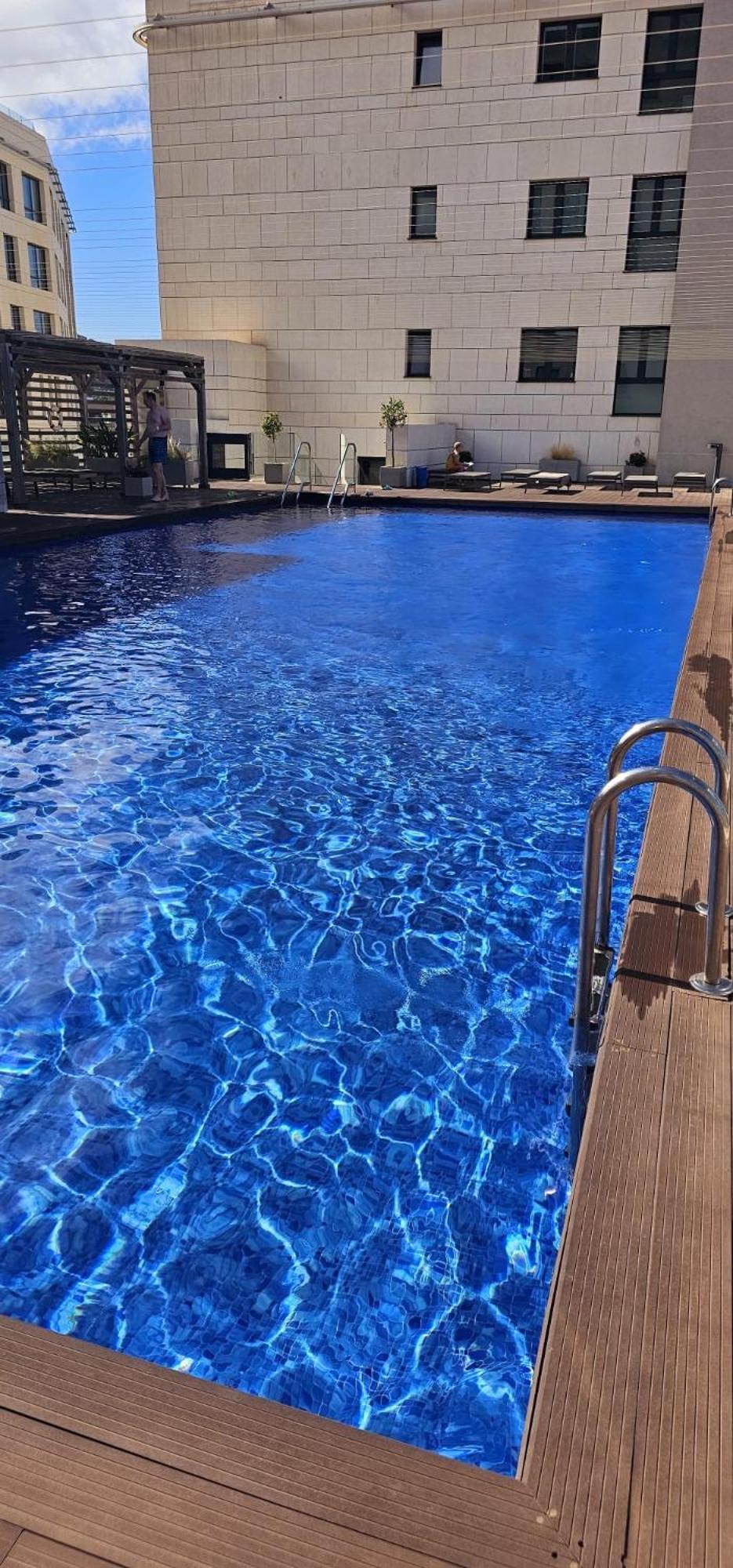 Deluxe 1-Bed Apartment In The City Centre Gibraltar Bagian luar foto